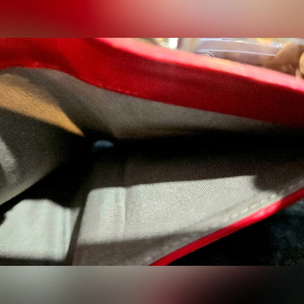 *LOW START* CHANEL TIMELESS CC ZIPPED  COMPACT CAVIAR CORAL ORANGE WALLET - Picture 3 of 6